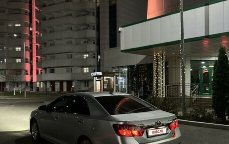 Toyota Camry, 2012 год, 1 600 000 рублей, 2 фотография