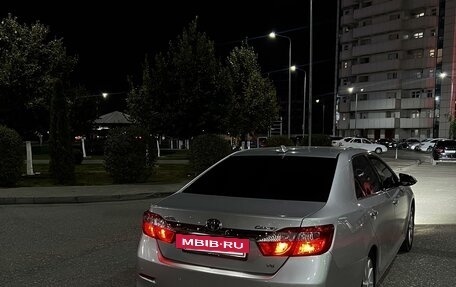 Toyota Camry, 2012 год, 1 600 000 рублей, 4 фотография