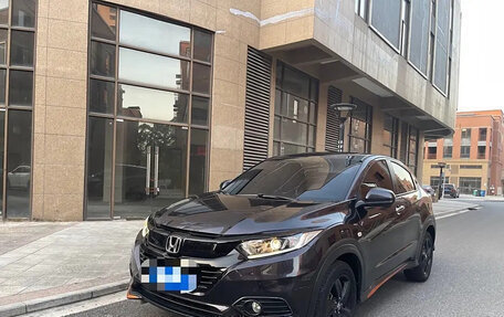 Honda Vezel, 2021 год, 1 730 000 рублей, 1 фотография