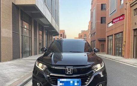 Honda Vezel, 2021 год, 1 730 000 рублей, 2 фотография