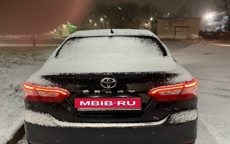 Toyota Camry, 2018 год, 2 699 990 рублей, 3 фотография