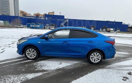 Hyundai Solaris II рестайлинг, 2017 год, 950 000 рублей, 5 фотография