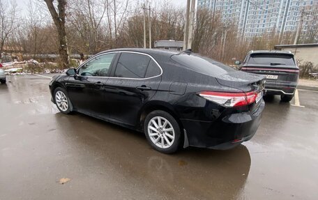 Toyota Camry, 2021 год, 2 950 000 рублей, 5 фотография