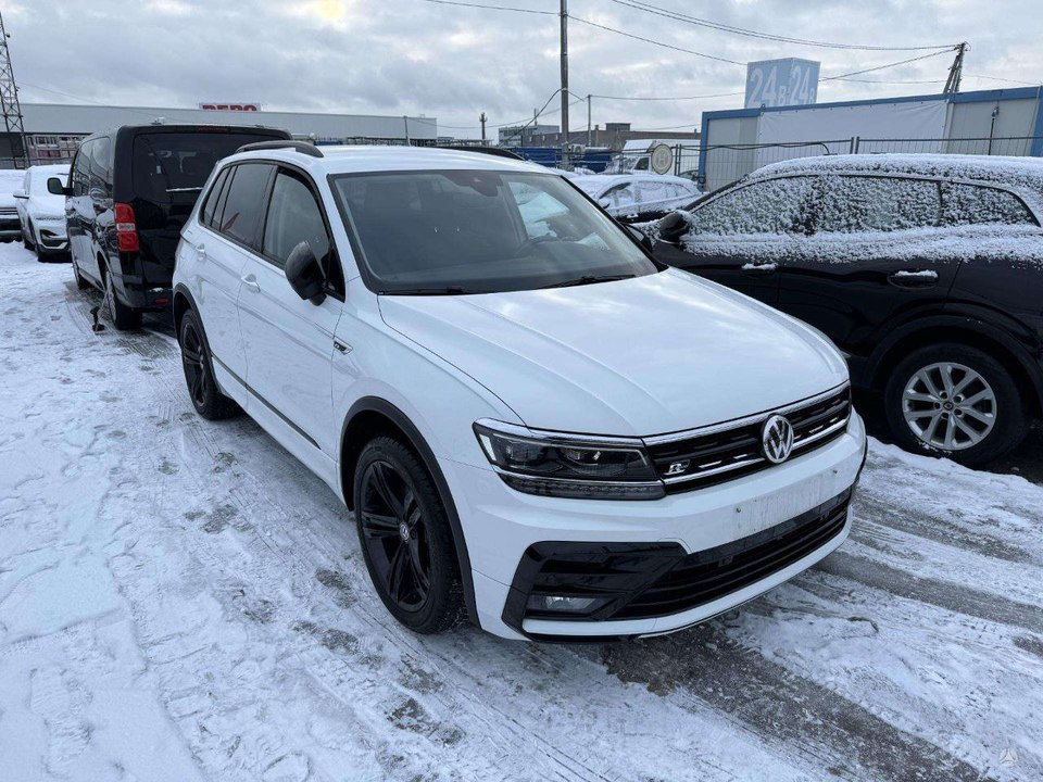 Volkswagen Tiguan II, 2020 год, 2 330 000 рублей, 4 фотография