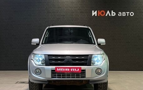 Mitsubishi Pajero IV, 2011 год, 2 251 000 рублей, 2 фотография