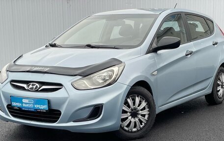 Hyundai Solaris II рестайлинг, 2011 год, 899 000 рублей, 2 фотография