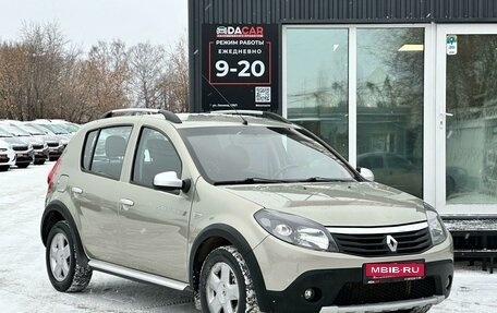 Renault Sandero I, 2013 год, 899 000 рублей, 4 фотография