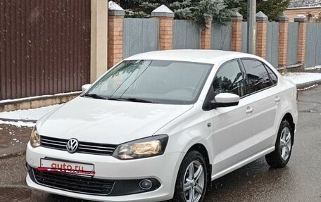 Volkswagen Polo VI (EU Market), 2012 год, 720 000 рублей, 2 фотография