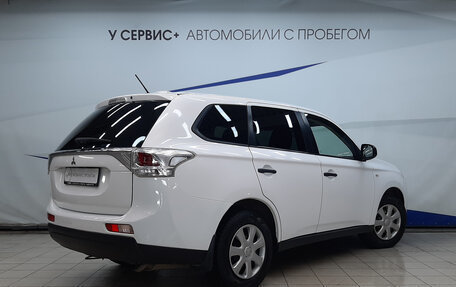 Mitsubishi Outlander III рестайлинг 3, 2014 год, 1 320 000 рублей, 3 фотография