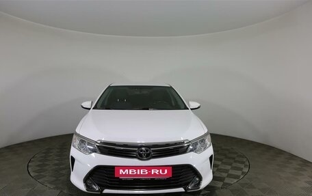 Toyota Camry, 2015 год, 1 997 000 рублей, 2 фотография