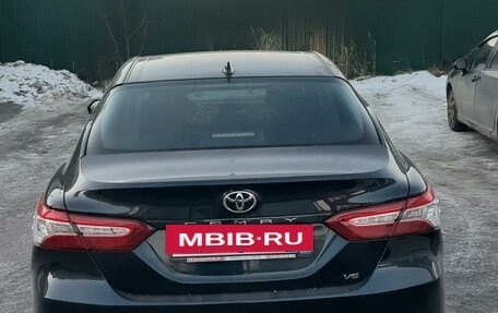 Toyota Camry, 2018 год, 3 200 000 рублей, 2 фотография