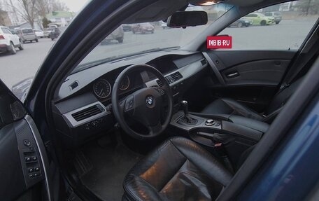 BMW 5 серия, 2004 год, 900 000 рублей, 7 фотография