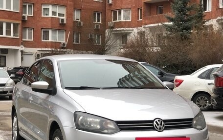 Volkswagen Polo VI (EU Market), 2014 год, 850 000 рублей, 2 фотография