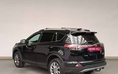 Toyota RAV4, 2017 год, 2 699 000 рублей, 3 фотография