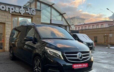 Mercedes-Benz V-Класс, 2019 год, 5 650 000 рублей, 2 фотография