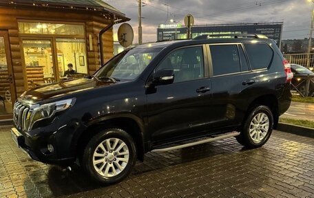 Toyota Land Cruiser Prado 150 рестайлинг 2, 2016 год, 4 150 000 рублей, 2 фотография