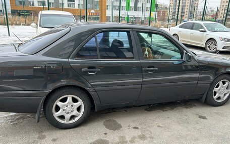 Mercedes-Benz C-Класс, 1996 год, 250 000 рублей, 6 фотография