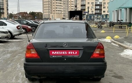 Mercedes-Benz C-Класс, 1996 год, 250 000 рублей, 4 фотография