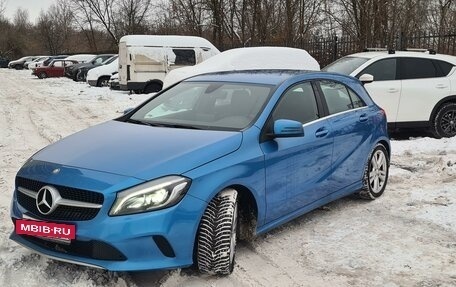 Mercedes-Benz A-Класс, 2016 год, 2 200 000 рублей, 4 фотография