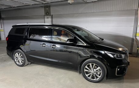 KIA Carnival III, 2019 год, 3 550 000 рублей, 8 фотография