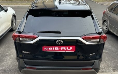 Toyota RAV4, 2020 год, 4 750 000 рублей, 14 фотография