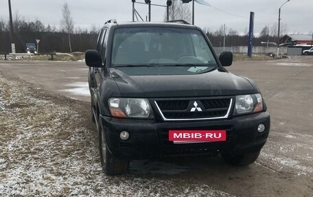 Mitsubishi Pajero III рестайлинг, 2005 год, 875 000 рублей, 3 фотография