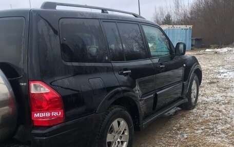 Mitsubishi Pajero III рестайлинг, 2005 год, 875 000 рублей, 4 фотография