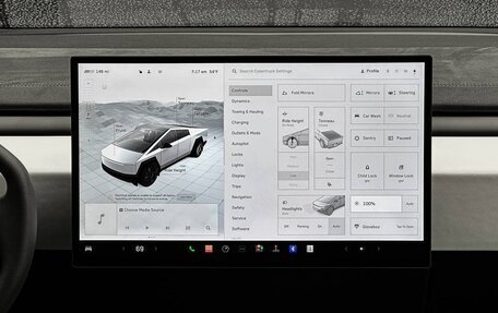 Tesla Cybertruck, 2024 год, 42 000 000 рублей, 22 фотография