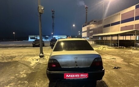 Daewoo Nexia I рестайлинг, 2000 год, 90 000 рублей, 3 фотография