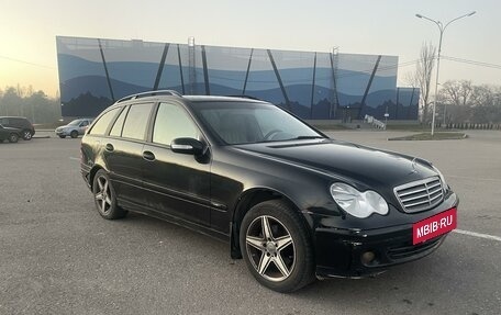 Mercedes-Benz C-Класс, 2004 год, 650 000 рублей, 2 фотография