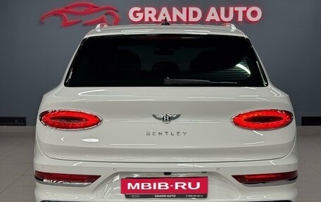 Bentley Bentayga I, 2021 год, 26 300 000 рублей, 2 фотография