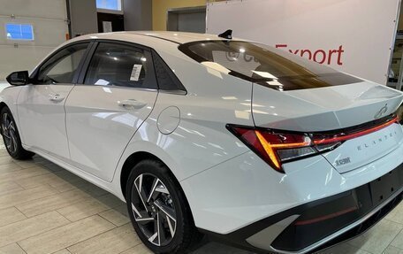 Hyundai Elantra, 2024 год, 2 890 000 рублей, 6 фотография