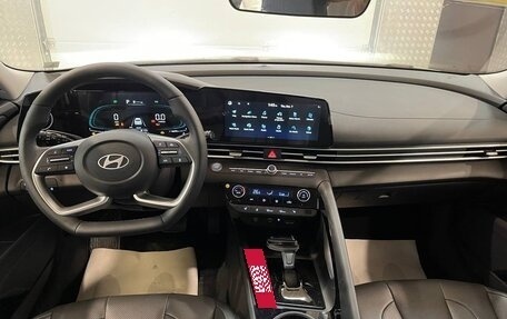 Hyundai Elantra, 2024 год, 2 890 000 рублей, 21 фотография