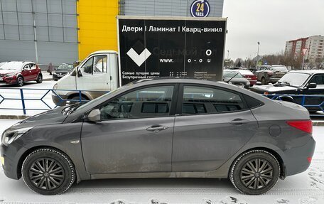 Hyundai Solaris II рестайлинг, 2016 год, 825 000 рублей, 3 фотография