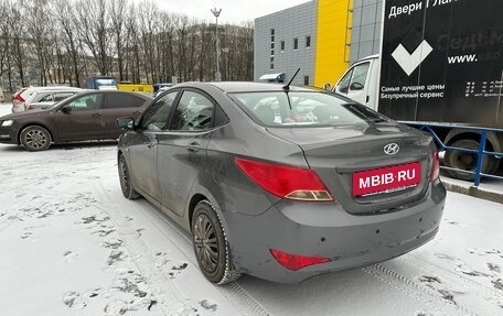 Hyundai Solaris II рестайлинг, 2016 год, 825 000 рублей, 4 фотография