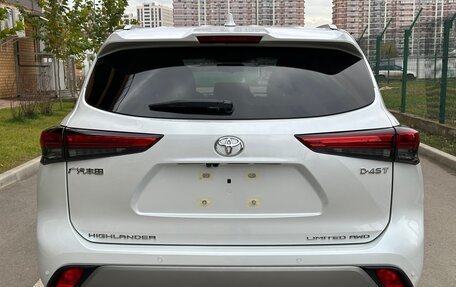 Toyota Highlander, 2024 год, 7 000 000 рублей, 5 фотография