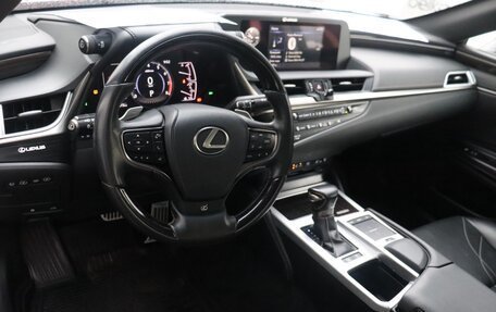 Lexus ES VII, 2018 год, 3 845 000 рублей, 13 фотография