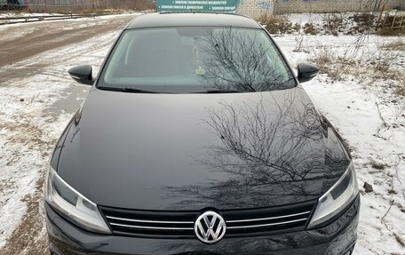 Volkswagen Jetta VI, 2014 год, 1 180 000 рублей, 1 фотография