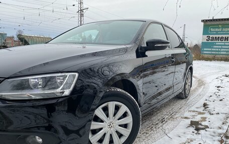 Volkswagen Jetta VI, 2014 год, 1 180 000 рублей, 2 фотография