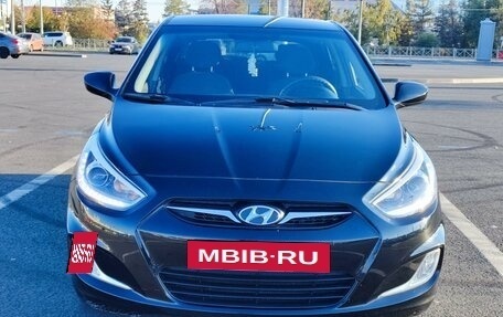 Hyundai Solaris II рестайлинг, 2013 год, 850 000 рублей, 19 фотография