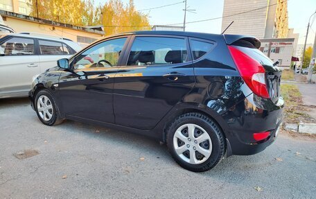 Hyundai Solaris II рестайлинг, 2013 год, 850 000 рублей, 29 фотография