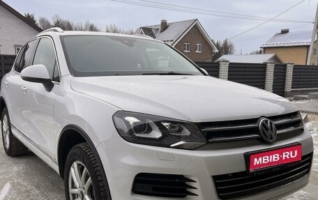 Volkswagen Touareg III, 2012 год, 2 750 000 рублей, 1 фотография