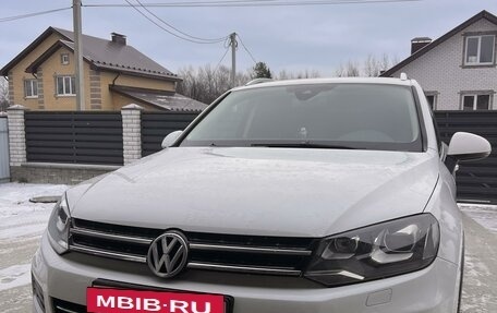 Volkswagen Touareg III, 2012 год, 2 750 000 рублей, 3 фотография