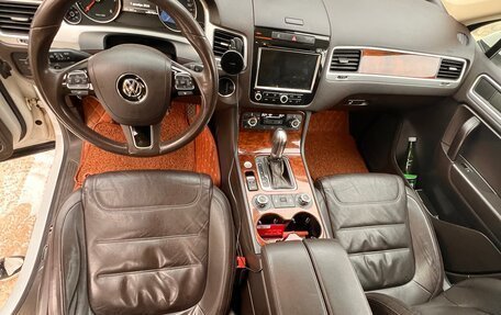 Volkswagen Touareg III, 2012 год, 2 750 000 рублей, 11 фотография