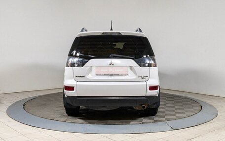 Mitsubishi Outlander III рестайлинг 3, 2010 год, 1 250 000 рублей, 10 фотография