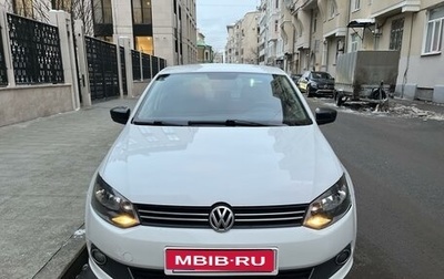 Volkswagen Polo VI (EU Market), 2014 год, 720 000 рублей, 1 фотография