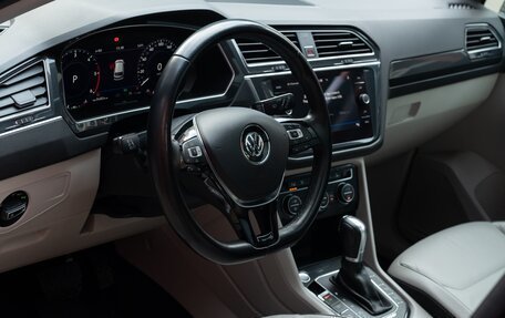 Volkswagen Tiguan II, 2017 год, 2 790 000 рублей, 17 фотография