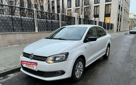 Volkswagen Polo VI (EU Market), 2014 год, 720 000 рублей, 2 фотография