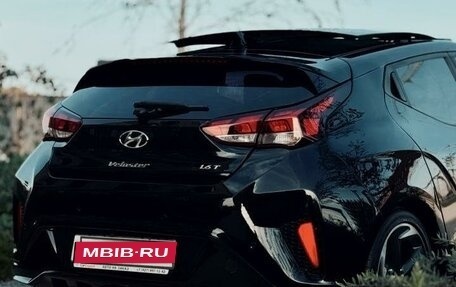 Hyundai Veloster II, 2019 год, 2 190 000 рублей, 10 фотография