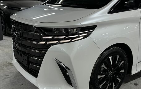 Toyota Alphard, 2024 год, 16 480 000 рублей, 4 фотография